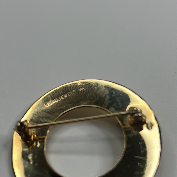 Vintage 60s Signed Beaujewels Gold Circle Brooch - Picture 5 of 7